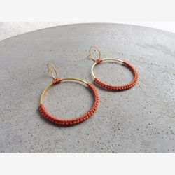 Boucles d'oreilles Anneaux . Créoles Terracotta . Plaqué Or ou Acier Inoxydable . Bijoux Fibre Textile . Boucles d'oreilles légères