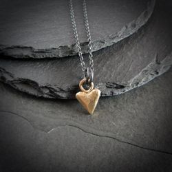 Petit pendentif de cœur rustique en or 14K / pendentif petit cœur / pendentif coeur en or / bijoux artisanaux