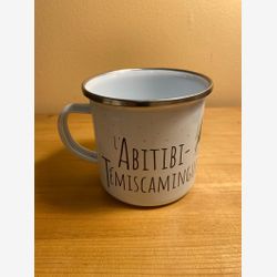 TASSE AVEC DÉFAUT L'Abitibi
