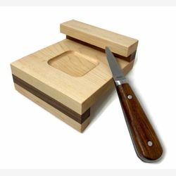 Ensemble pour ouvrir les huîtres facilement