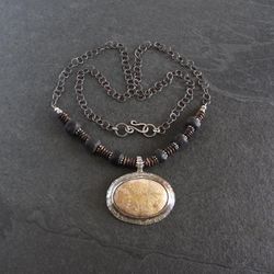 Collier pendentif argent sterling et corail fossilisé / collier perlé / collier imposant / rustique / organique / artisanal