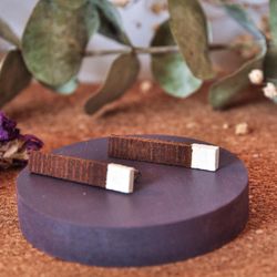 Jarry, Boucles d'oreilles, Frêne torréfié, Blanc, Fabriqué à Montréal, Bois local, Economie circulaire, Bois recyclé, Agrile du frêne