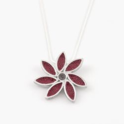 Collier argent et ciment fleur rouge
