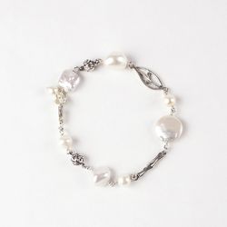 Bracelet en argent et perles