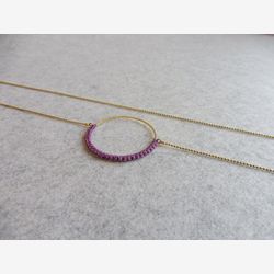 Pendentif CERCLE Laiton Doré . Collier Rond . Macramé Moderne Minimaliste . Bijoux Textile . © Design par .. raïz ..
