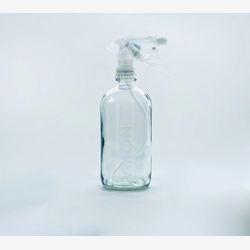 Bouteille en verre avec vaporisateur